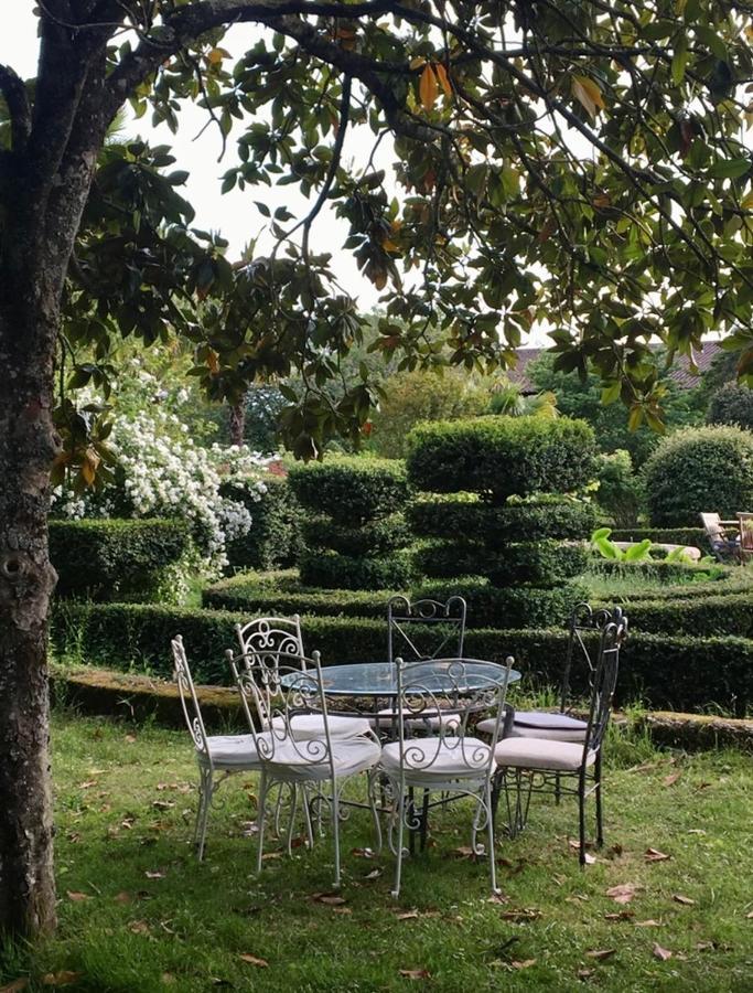 Domaine de Ménerque - petit château avec piscine Lisle-sur-Tarn Exterior foto
